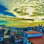 Gadhega\'s Hostel Salvador