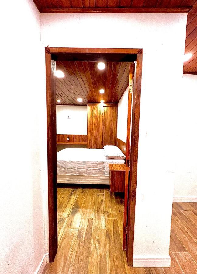Gadhega's Albergue Salvador
